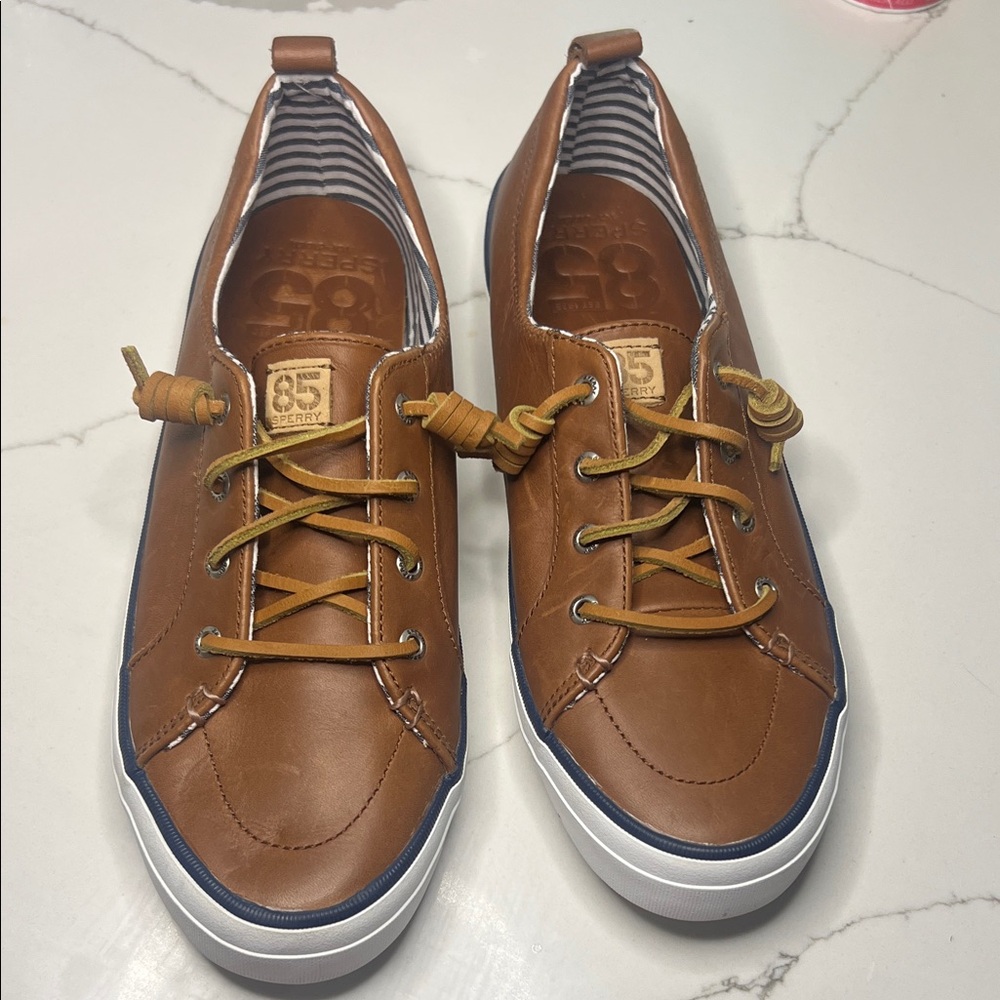 Sperry Men's Tan Leather Sneakers with White and Blue Details